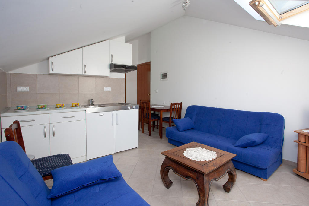 Yacht Beach Apartments Kaštela Szoba fotó