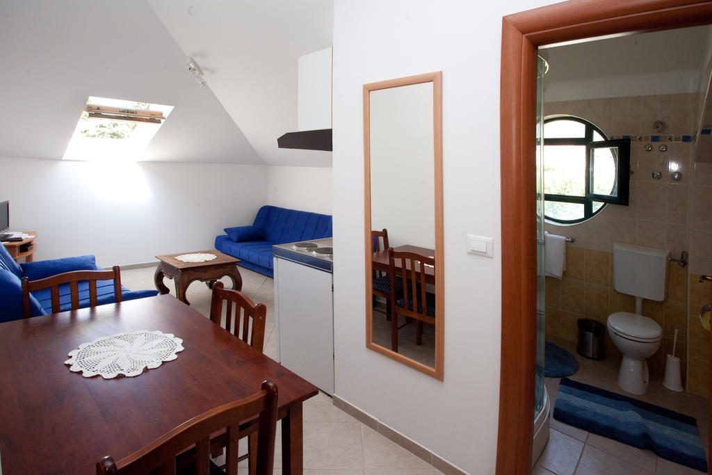 Yacht Beach Apartments Kaštela Kültér fotó